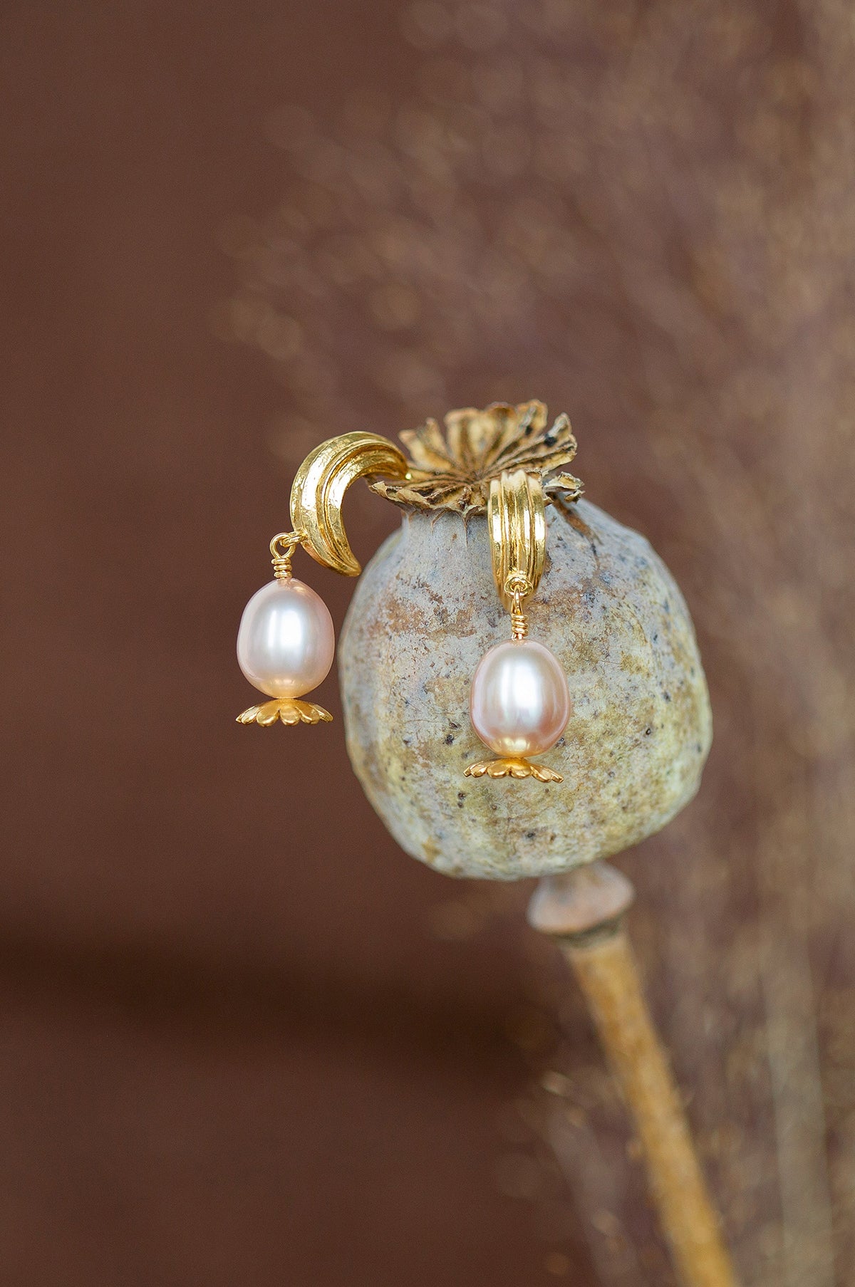 Kissing Seed Head Huggie Hoop Pink Pearl Earrings Gold Plate