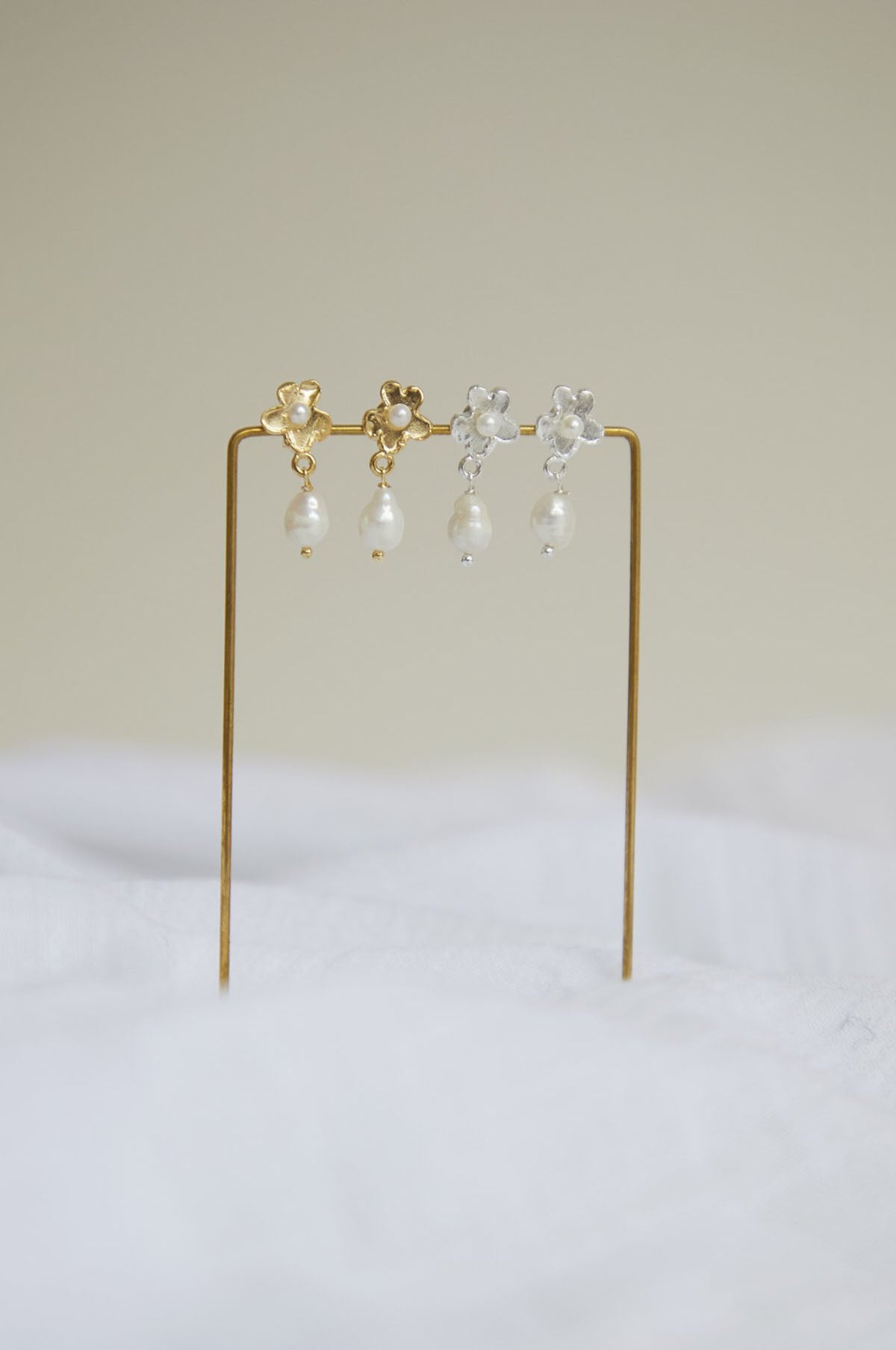 Primer Pendiente Pearl Earrings Gold