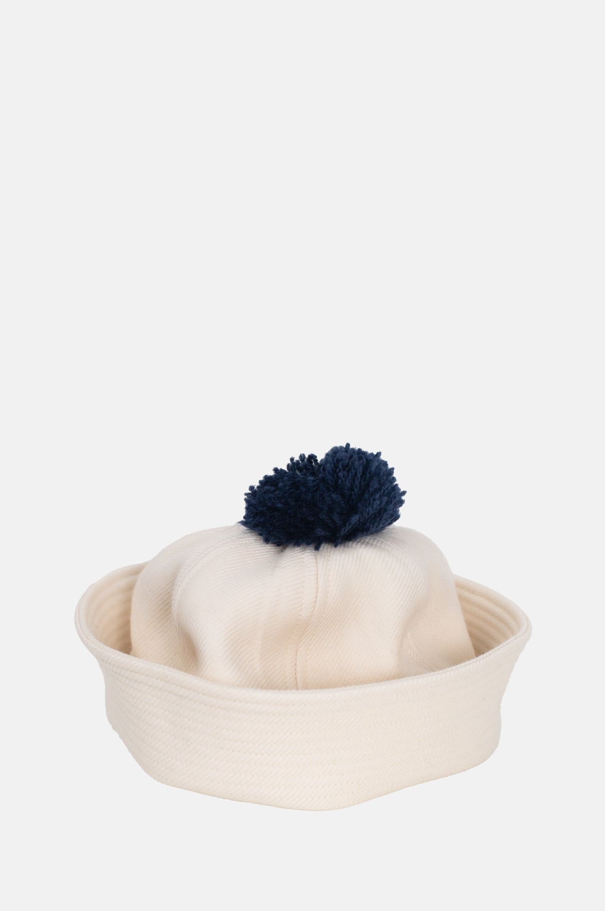 Bonnet White