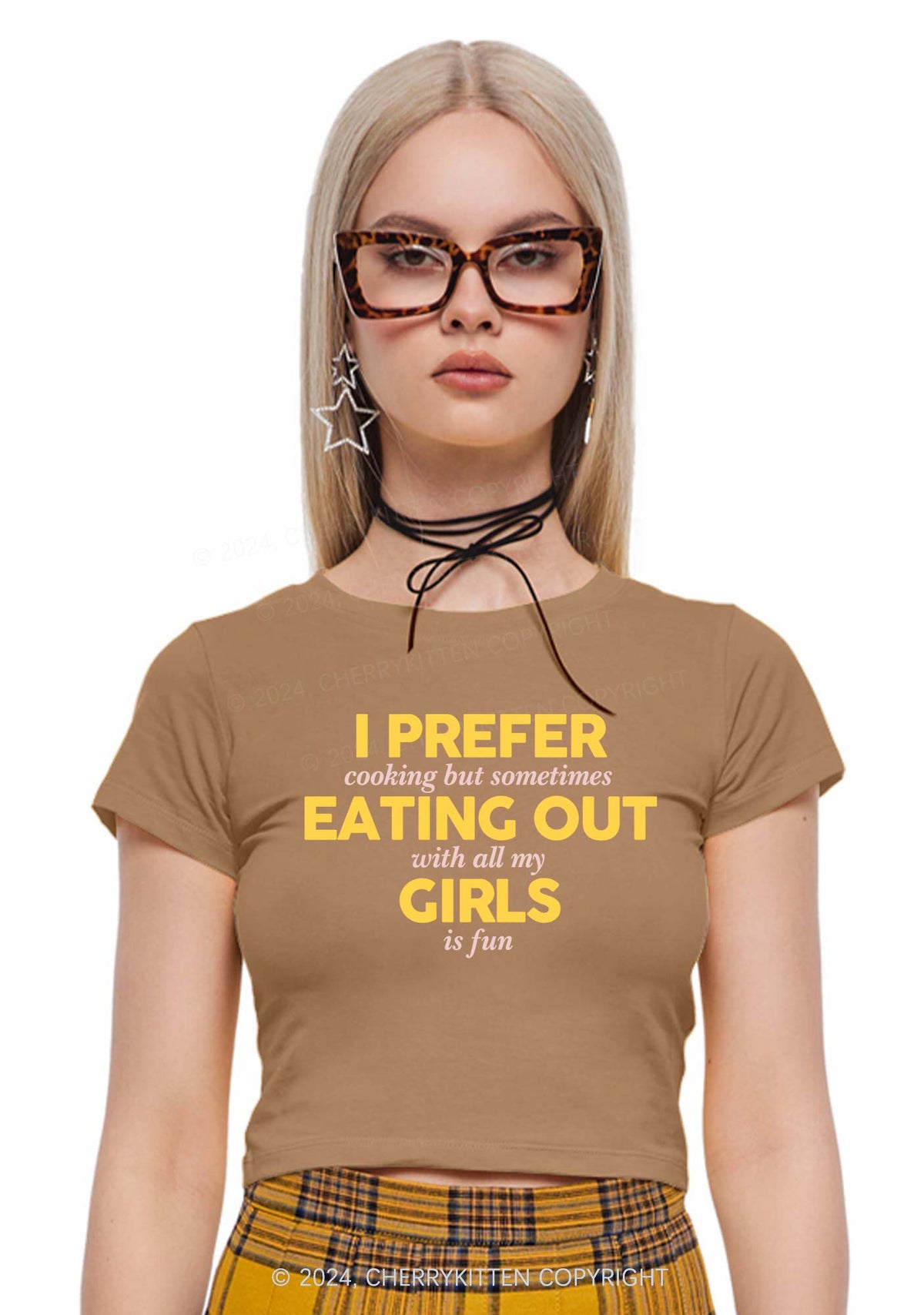 Prefer Eating Out Girls Y2K Baby Tee Cherrykitten