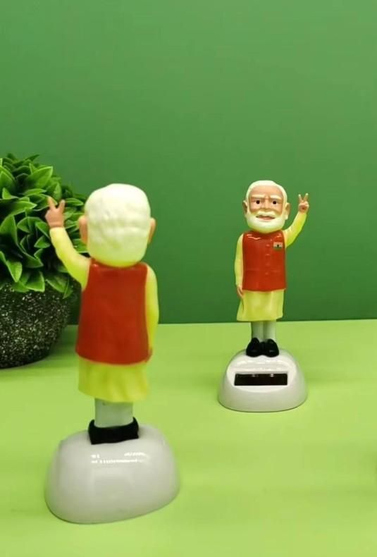 Solar Waving Modi Ji Statue (Pack of 2)